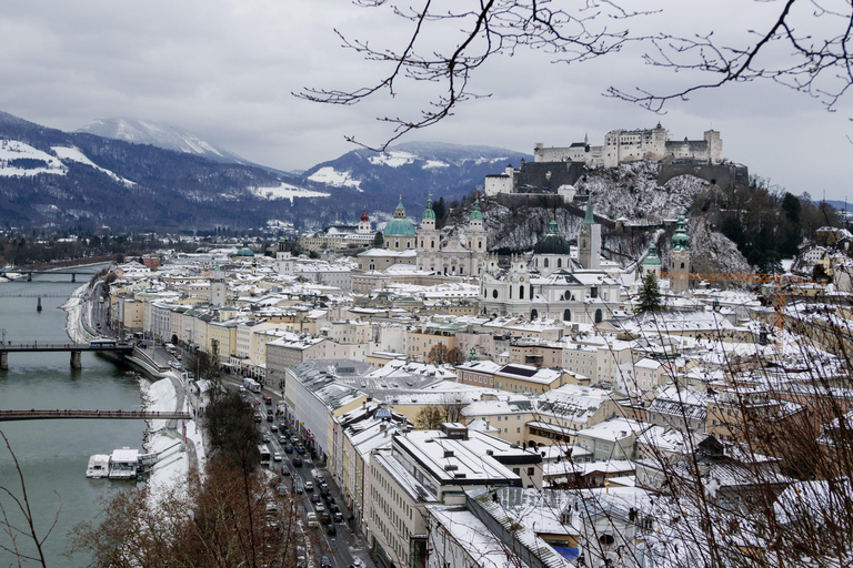 Salzburg: Guided Walking Tour with Mirabell Gardens