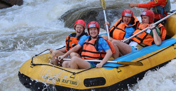 Chiang Mai: Beginner Whitewater Rafting and Waterfall Tour