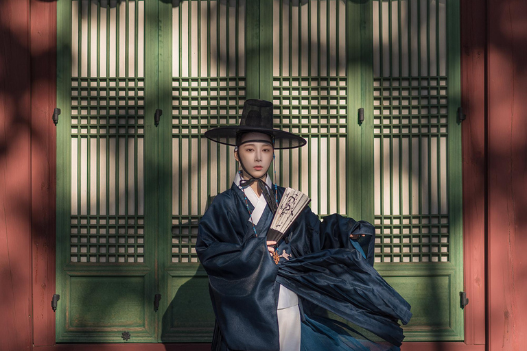 Seoul: Premium Hanbok Photo in Seoul by Sony Award Pro