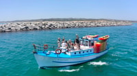 Explore secret caves of Alvor - Boat & Kayak Tour - Housity