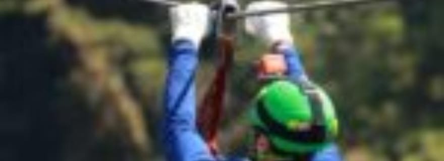 Belize : Randonnée en tyrolienne dans la canopée et dans les cavernes