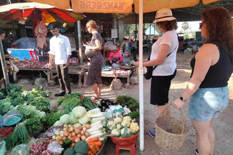 Siem Reap: Clase práctica de cocina camboyana y visita al mercadoSiem Reap: Clase de cocina jemer en casa de un lugareño