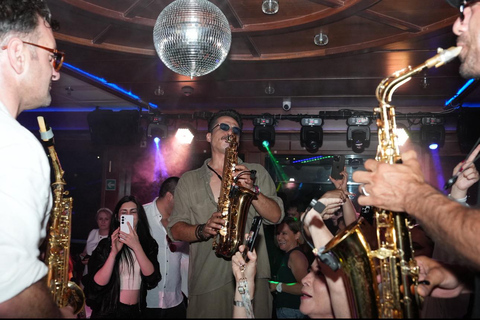 Istanbul:New Year's Eve Bosphorus Cruise with Dinner & Shows Window-Side Private Table For 2 w/hotel pickup and drop off