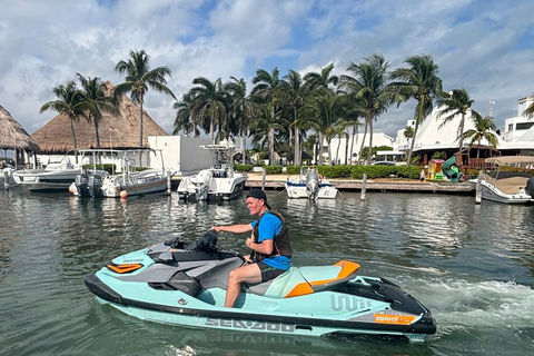 Cancún: Jet Ski Adventure with Optional Board & Tube Ride Jet Ski full Experience