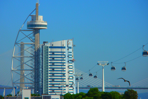 Lisbon: Modern City Tuk Tuk Tour