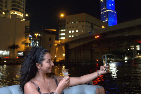 Champagne City Lights Boat Tour + Photoshoot (Semi Private)