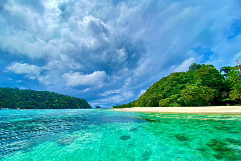 Ko Lanta: Escursione di una giornata intera con snorkeling alle isole Phi Phi e Bamboo