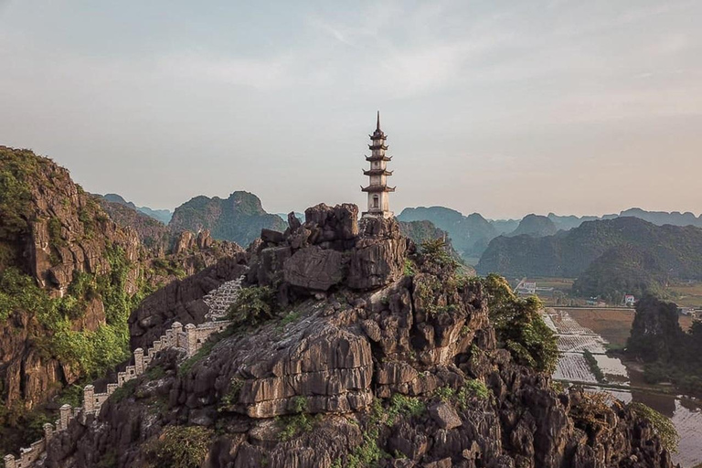 3-dniowa wycieczka: Ninh Binh – Zatoka Ha Long – Zatoka Lan Ha – rejs 5-gwiazdkowy