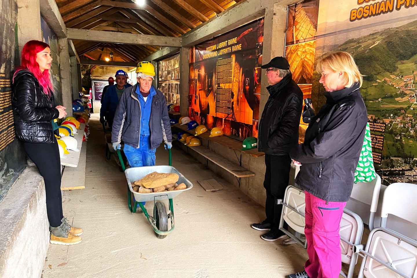 Tour per Piccoli Gruppi da Sarajevo - Mistero delle Piramidi Bosniache