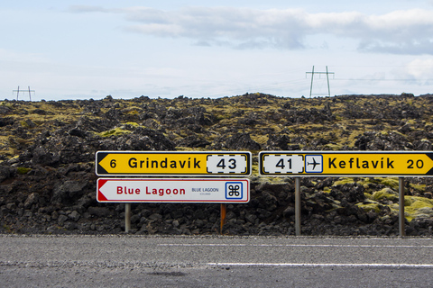 From Reykjavik: Volcanic Peninsula & Grindavik Minibus Tour