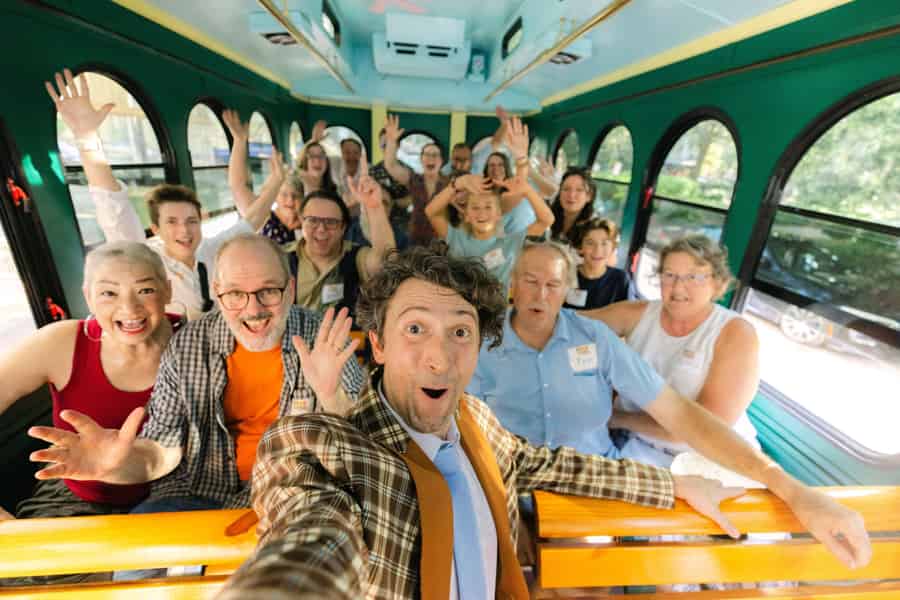 Savannah: Historische Trolley-Tour und Game-Show-Erlebnis. Foto: GetYourGuide Savannah: Historische Trolley-Tour und Game-Show-Erlebnis. Foto: GetYourGuide