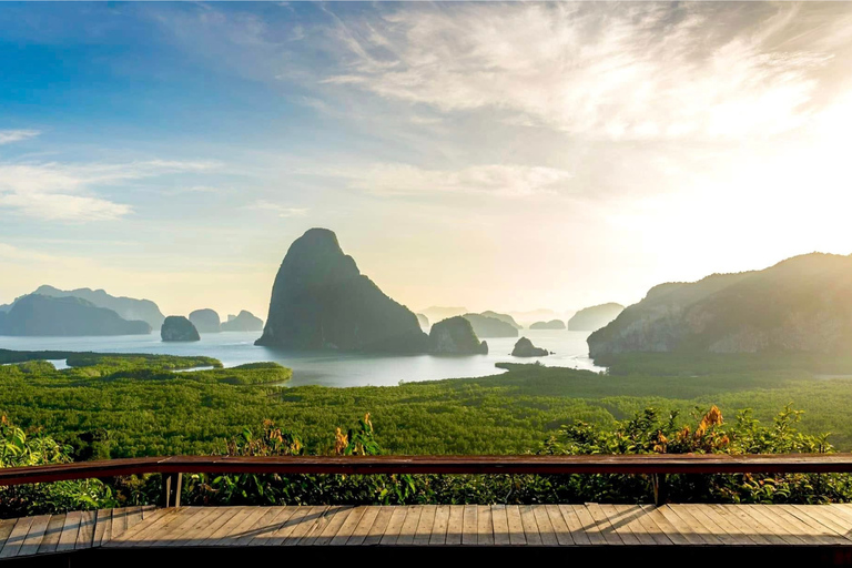 Phuket : sortie en bateau à longue queue privé dans la baie de Phang NgaPhuket : sortie privée en bateau à longue queue dans la baie de Phang Nga