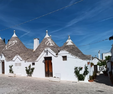 Brindisi: Alberobello, Ostuni Tour for Cruise ship