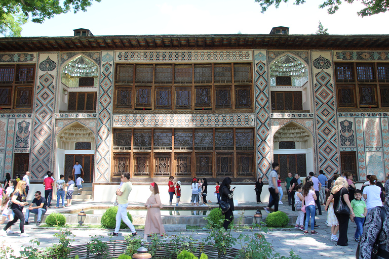 Sheki Khans zomerpaleis in Azerbeidzjan 1 dagSheki Khans zomerpaleis in Azerbeidzjan