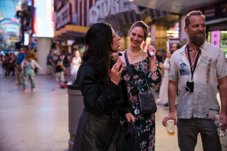 Las Vegas: Immersive 1920s Night Tour with Cocktails & Flask