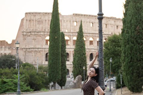 Rome: Private Editorial Shoot at Trevi Fountain or Colosseum Early Morning Trevi Fountain: 30-Minute Private Shoot