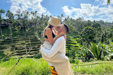 Ubud: Temple, Waterfall, Rice Terrace, Swing & Monkey Forest
