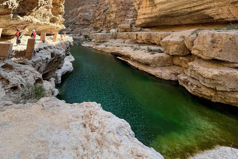 Muscat: Wadi Shab, Fins Beach & Bimmah Sinkhole 4x4 Tour Shared 4x4 Tour