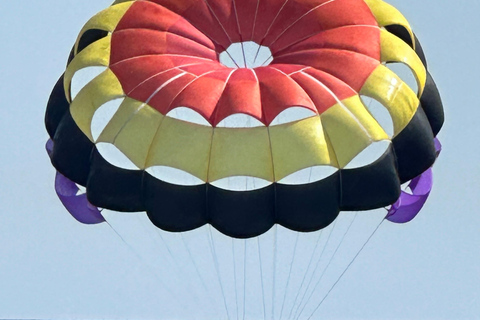 Santorin : Expérience en parachute ascensionnelPerissa,Perivolos,St.George