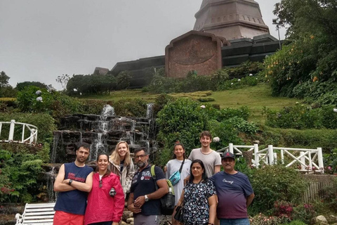 Chiang Mai: Doi Inthanon Park, Wasserfälle und Hilltribe Tour