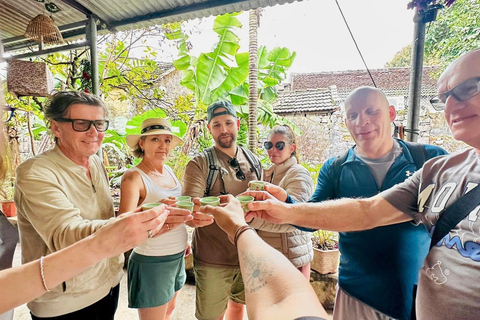 Hanoi: Ninh Binh Am Tien Cave or Trang An, Mua Cave & Hoa Lu Private Tour: Ninh Binh, Hoa Lu, Trang An, Mua Cave, Incense