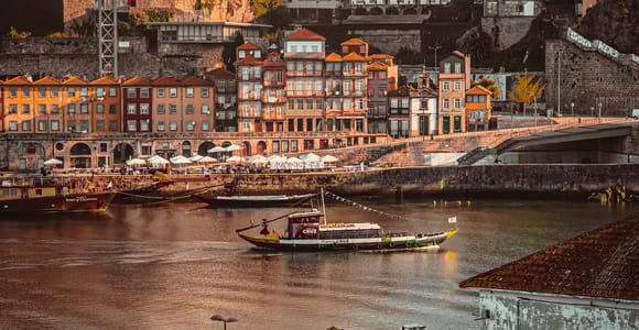 Porto: Entdecke 6 legendäre Brücken auf einem authentischen Rabelo-Boot