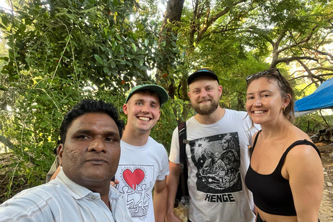 Mumbai: Kanheri Caves Guided Tour Kanheri Caves+Temple+Village+Tiger safri ( pickup & drop)