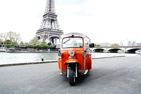 Paris: Private City Highlight Tour by Electric Tuk-Tuk Tour with 2 Tuk-Tuks