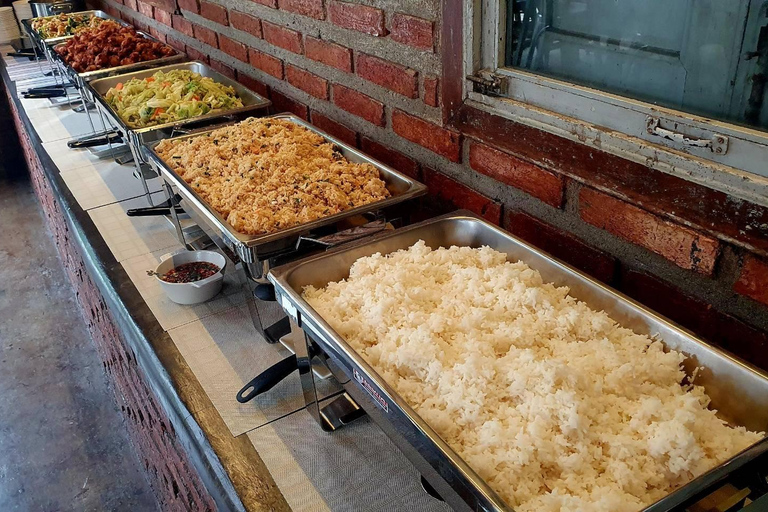 Ayutthaya: Sabieng Riverside Restaurant - Traveller&#039;s Lunch