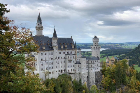 Private tour: Neuschwanstein castle and Alps from Innsbruck Private tour: Neuschwanstein castle and Alps from Innsbruck