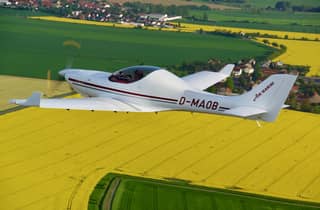 Eine Stunde Trainingsflug in Leipzig inkl. Einweisung