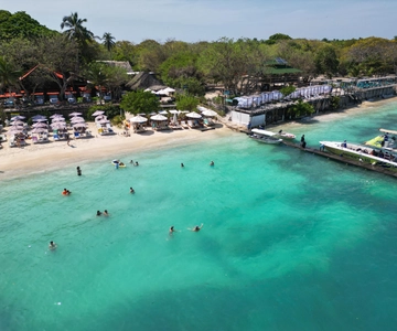 Full-day tour of 3 private islands in the Rosario Islands