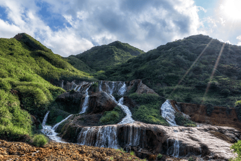Taipei: Yehliu, Jiufen, Shifen & Golden Waterfall Day Tour