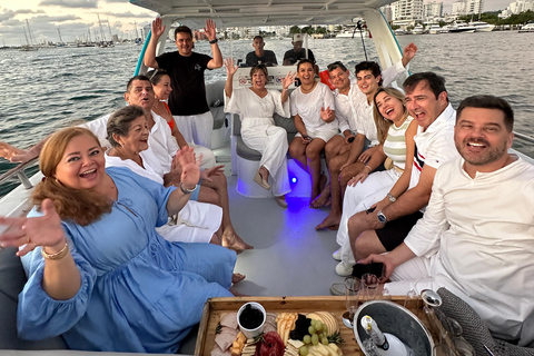 Cartagena: Private Sunset and Night Boat Tour