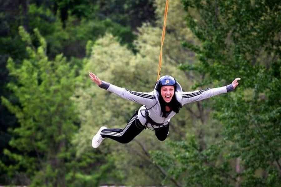 Simitli: Hochseilgarten, Zipline und Rafting auf der Struma. Foto: GetYourGuide Simitli: Hochseilgarten, Zipline und Rafting auf der Struma. Foto: GetYourGuide