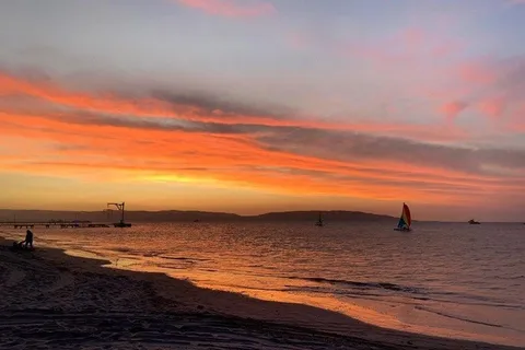 Aventura en Catamarán por la Bahía de Paracas