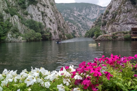 Skopje: Matka Canyon and Vrelo Cave Kayak Tour