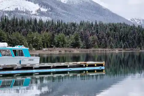 Explore 9 Iconic Banff Spots in 1 Epic Day!(Pax 12/Group)