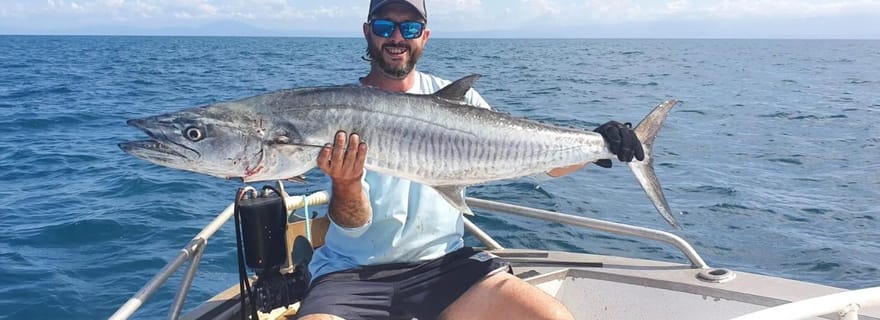 Port Douglas : excursions de pêche sportive dans les récifs et l'estuaire