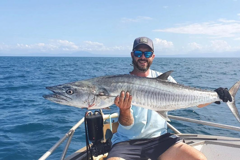 Port Douglas: Reef & Estuary Sportfishing Charters