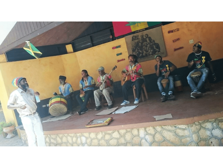 Jamajka: Reggae Roots &amp; Grotto Wonders Tour