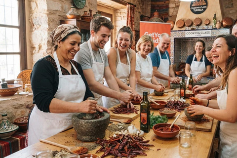 Hammamet: Tunisian Cooking Workshop, Harissa or Ojja Mayou Hammamet: Tunisian Cooking Class, Harissa or Ojja Mayou