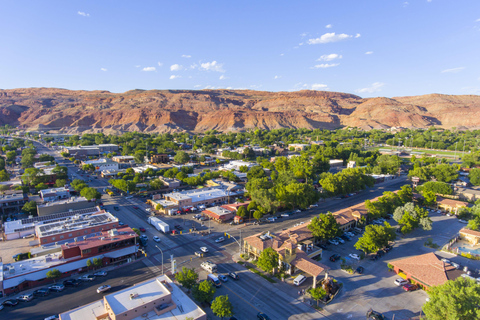 Moab: E-Bike Through Town and Adventure Through the Desert