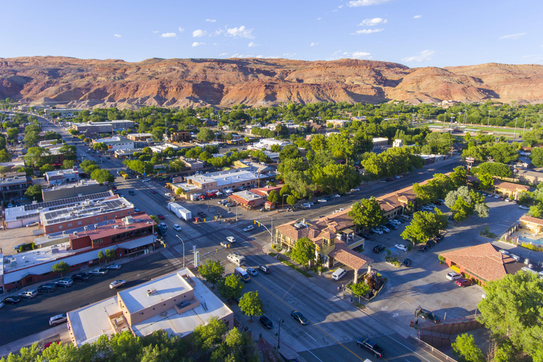 Moab: E-Bike Through Town and Adventure Through the Desert