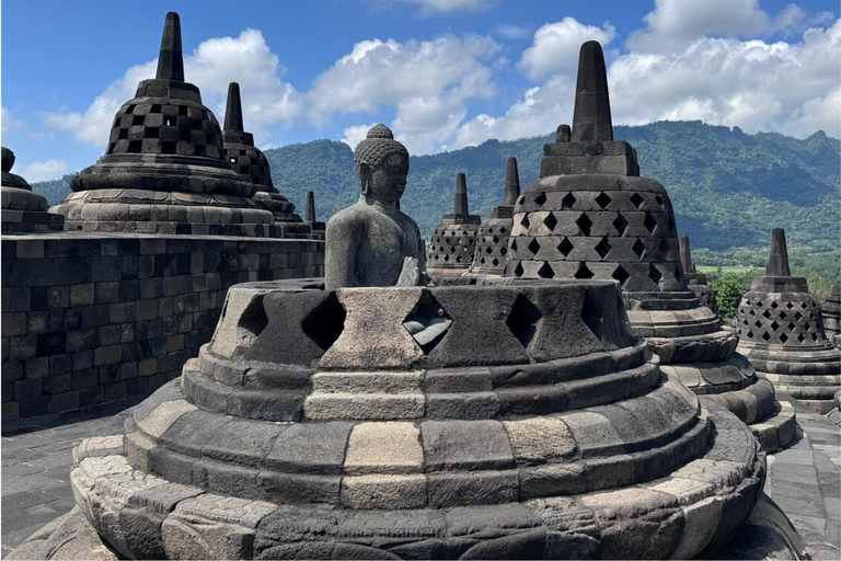 Port de Semarang : excursion de 6 heures à Borobudur (retour garanti au port)
