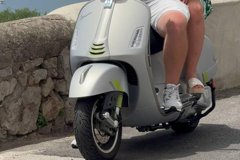 Sorrento Coast: Discover Hidden Gems by Vespa with a Buddy