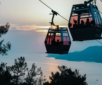 Alanya: excursão de meio dia pela cidade com vistas do pôr do sol, praia e cavernas