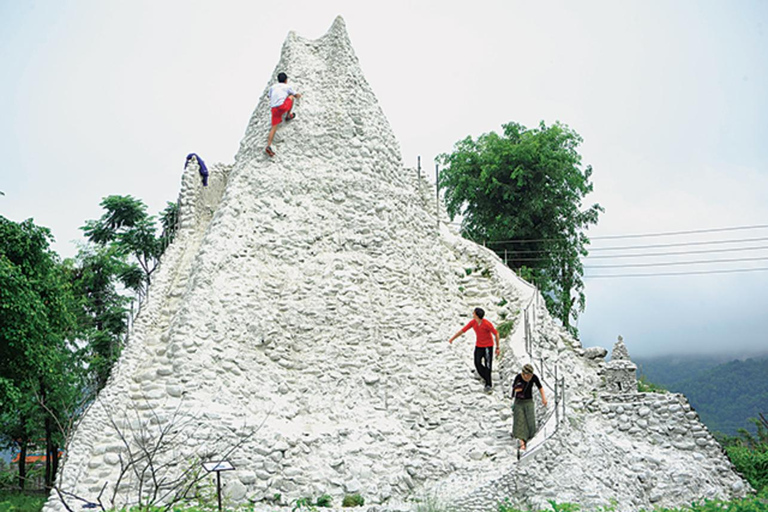 Kathmandu: Explore Pokhara em um tour particular de luxo de 4 dias