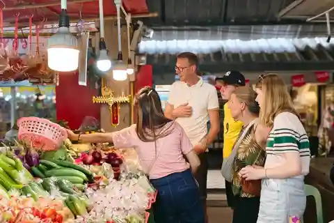 Chiang Mai: Thai Cooking Class with Market Tour