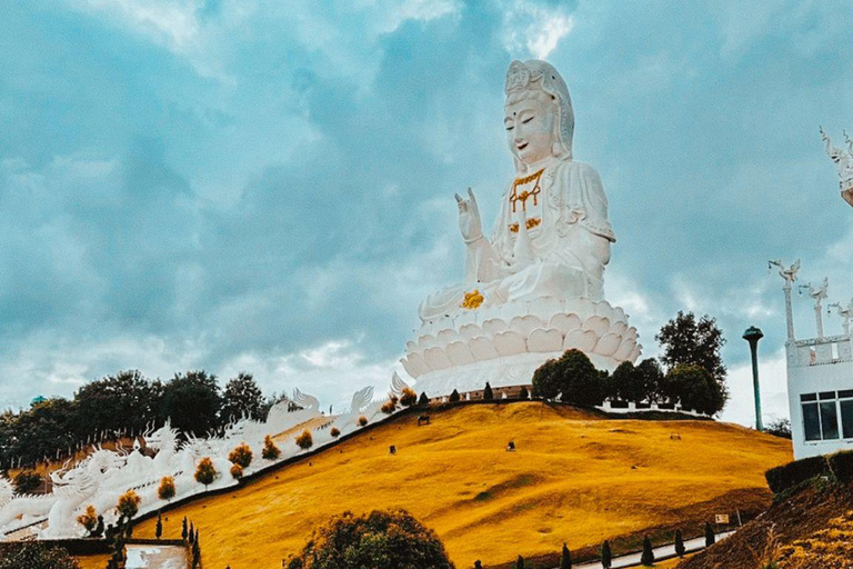 Chiang Mai: excursão ao Templo Branco, Templo Azul e Casa NegraChiang Mai: Passeio pelo Templo Branco, Templo Azul e Casa Negra